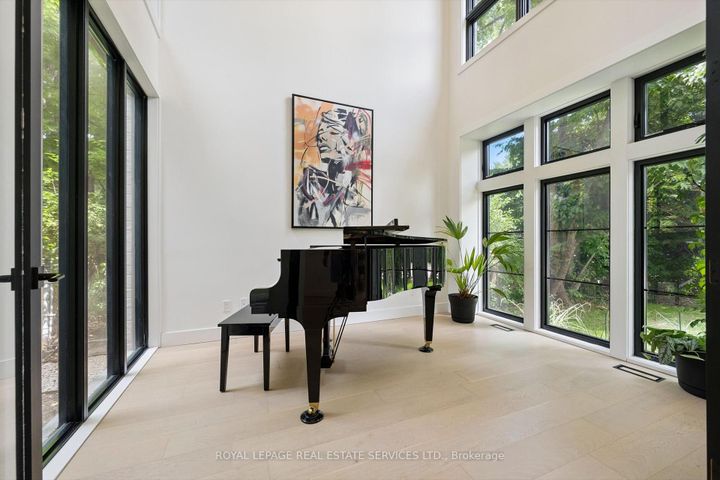 Photo 4 at 515 Pineland Avenue, WO West, Oakville