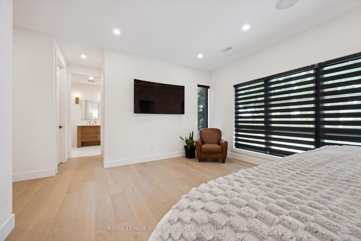 Photo 27 at 515 Pineland Avenue, WO West, Oakville