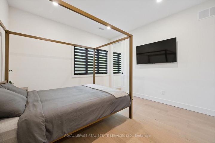 Photo 33 at 515 Pineland Avenue, WO West, Oakville