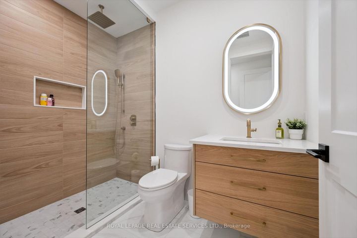 Photo 35 at 515 Pineland Avenue, WO West, Oakville