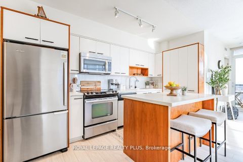 Photo 8 at 2504 - 5 Valhalla Inn Road, City Centre West, Toronto