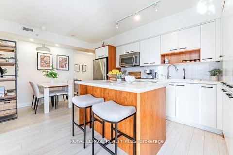 Photo 9 at 2504 - 5 Valhalla Inn Road, City Centre West, Toronto