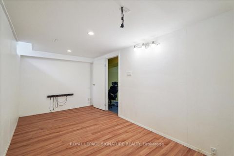 Photo 18 at 52 - 1131 Sandhurst Circle, Agincourt North, Toronto