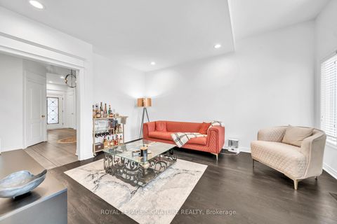 Photo 10 at 406 Hewitt Circle, Summerhill Estates, Newmarket