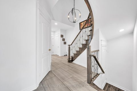 Photo 12 at 406 Hewitt Circle, Summerhill Estates, Newmarket