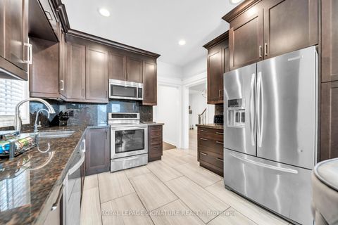 Photo 15 at 406 Hewitt Circle, Summerhill Estates, Newmarket