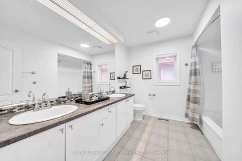 Photo 23 at 406 Hewitt Circle, Summerhill Estates, Newmarket