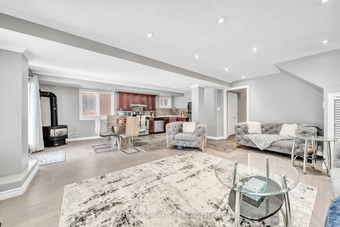 Photo 37 at 406 Hewitt Circle, Summerhill Estates, Newmarket