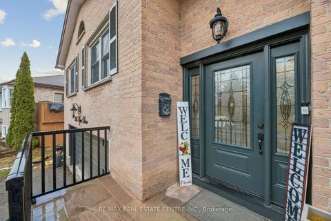 Photo 2 at 325 Aztec Drive, McLaughlin, Oshawa