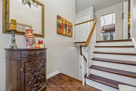 Photo 3 at 325 Aztec Drive, McLaughlin, Oshawa