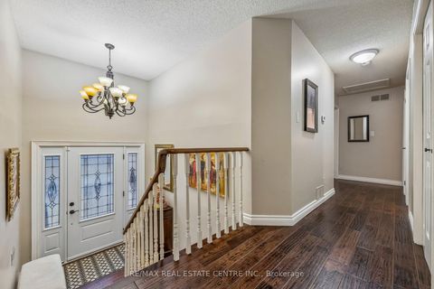 Photo 4 at 325 Aztec Drive, McLaughlin, Oshawa