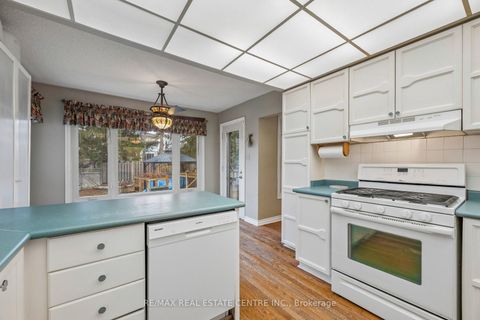 Photo 15 at 325 Aztec Drive, McLaughlin, Oshawa