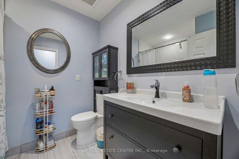 Photo 18 at 325 Aztec Drive, McLaughlin, Oshawa