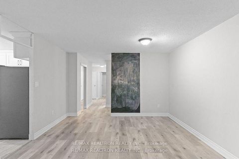 Photo 11 at 910 - 100 Wingarden Court, Malvern, Toronto