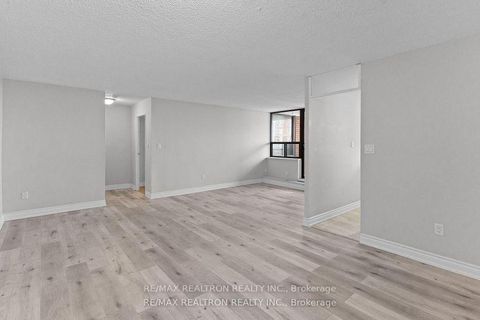 Photo 13 at 910 - 100 Wingarden Court, Malvern, Toronto