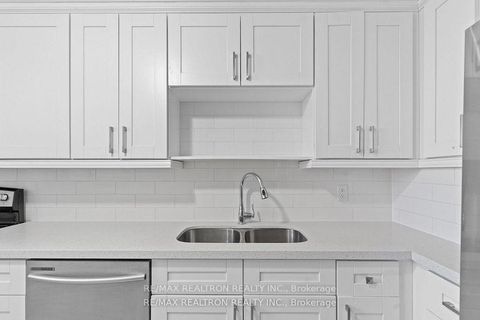 Photo 15 at 910 - 100 Wingarden Court, Malvern, Toronto