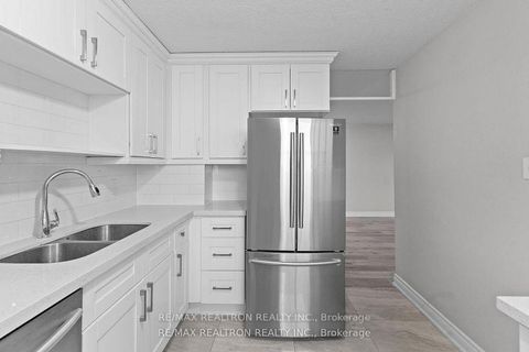 Photo 18 at 910 - 100 Wingarden Court, Malvern, Toronto