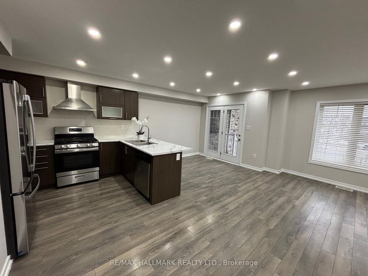 Photo 2 at 94 Golden Springs Drive, Northwest Brampton, Brampton