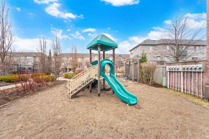 Photo 26 at 77 - 5535 Glen Erin Drive, Central Erin Mills, Mississauga