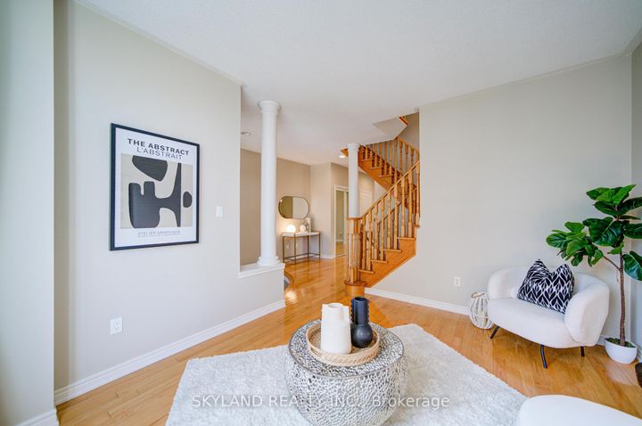 Photo 10 at 26 Gemini Crescent, Rouge Woods, Richmond Hill