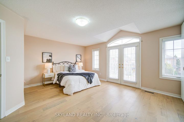 Photo 30 at 26 Gemini Crescent, Rouge Woods, Richmond Hill