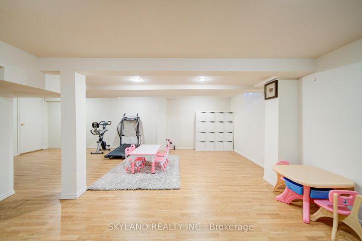 Photo 35 at 26 Gemini Crescent, Rouge Woods, Richmond Hill