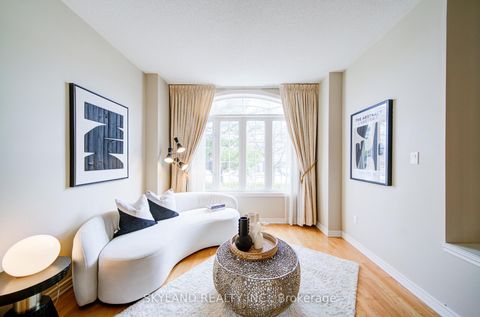 Photo 6 at 26 Gemini Crescent, Rouge Woods, Richmond Hill