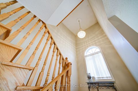 Photo 8 at 26 Gemini Crescent, Rouge Woods, Richmond Hill