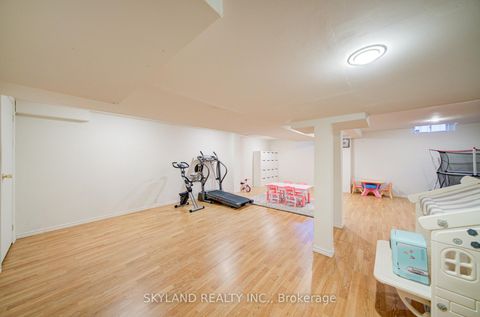 Photo 36 at 26 Gemini Crescent, Rouge Woods, Richmond Hill