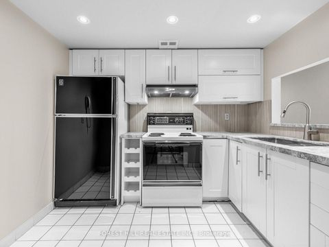 Photo 8 at PH404 - 5785 Yonge Street, Newtonbrook East, Toronto