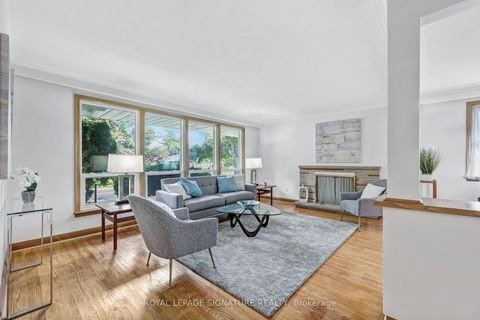 Photo 1 at 186 Burbank Drive, Bayview Village, Toronto