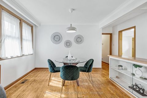 Photo 5 at 186 Burbank Drive, Bayview Village, Toronto