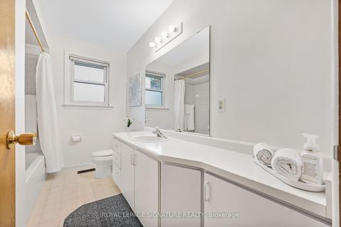 Photo 19 at 186 Burbank Drive, Bayview Village, Toronto