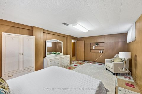 Photo 26 at 186 Burbank Drive, Bayview Village, Toronto