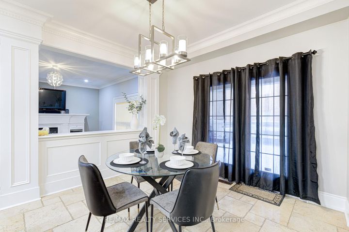 Photo 15 at 16 Fallgate Drive, Credit Valley, Brampton