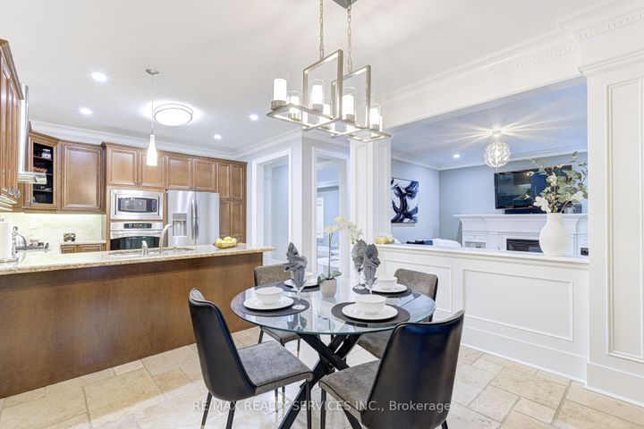 Photo 16 at 16 Fallgate Drive, Credit Valley, Brampton