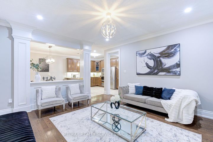 Photo 18 at 16 Fallgate Drive, Credit Valley, Brampton