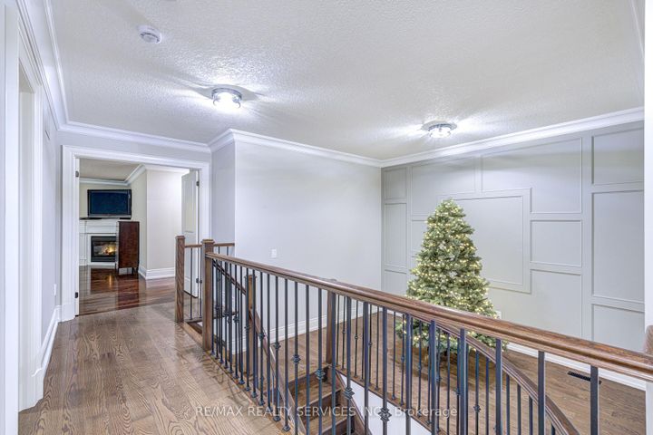 Photo 20 at 16 Fallgate Drive, Credit Valley, Brampton