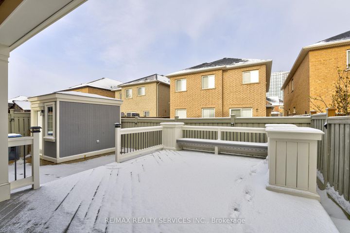 Photo 42 at 16 Fallgate Drive, Credit Valley, Brampton