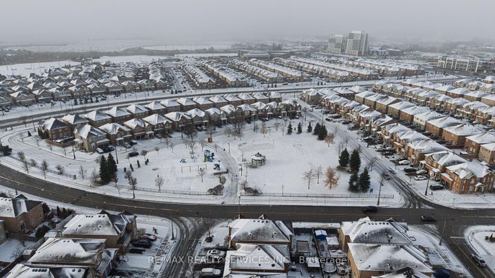 Photo 43 at 16 Fallgate Drive, Credit Valley, Brampton