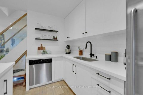 Photo 8 at 3 Martin Road, Mount Pleasant East, Toronto