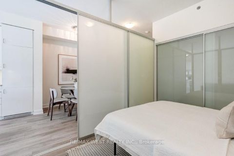 Photo 17 at 2210 - 426 University Avenue, University, Toronto