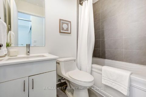 Photo 18 at 2210 - 426 University Avenue, University, Toronto