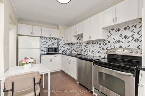 Photo 11 at 2204 - 715 Don Mills Road, Flemingdon Park, Toronto