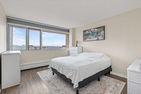 Photo 13 at 2204 - 715 Don Mills Road, Flemingdon Park, Toronto