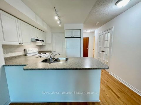 Photo 14 at 1104 - 1 Elm Drive W, City Centre, Mississauga