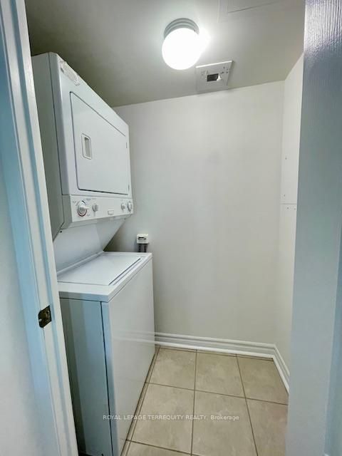 Photo 28 at 1104 - 1 Elm Drive W, City Centre, Mississauga