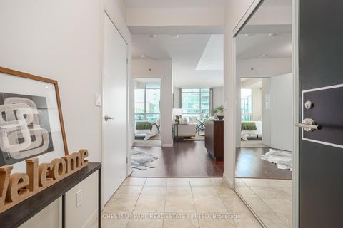 Photo 1 at 808 - 215 Fort York Boulevard, Niagara, Toronto