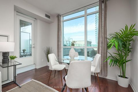 Photo 6 at 808 - 215 Fort York Boulevard, Niagara, Toronto