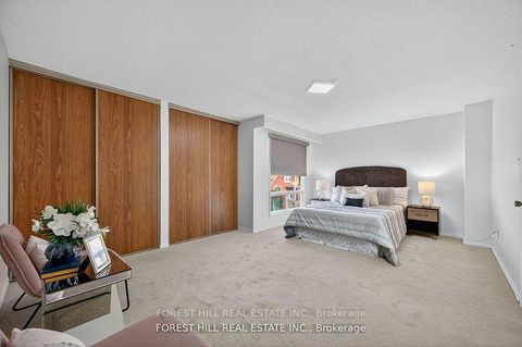 Photo 16 at 38 Carnival Court, Branson, Toronto